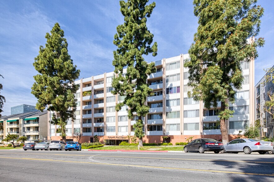 Building Photo - 421 S La Fayette Park Pl