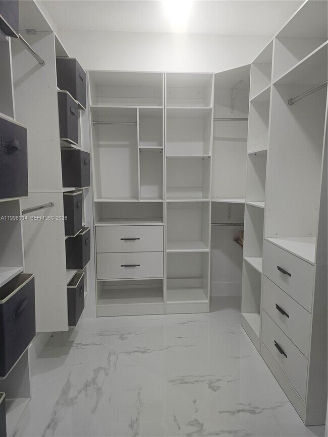 Building Photo - 0 Alford Ct