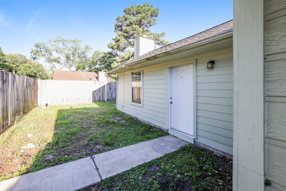 Building Photo - 12335 Kings Chase Dr