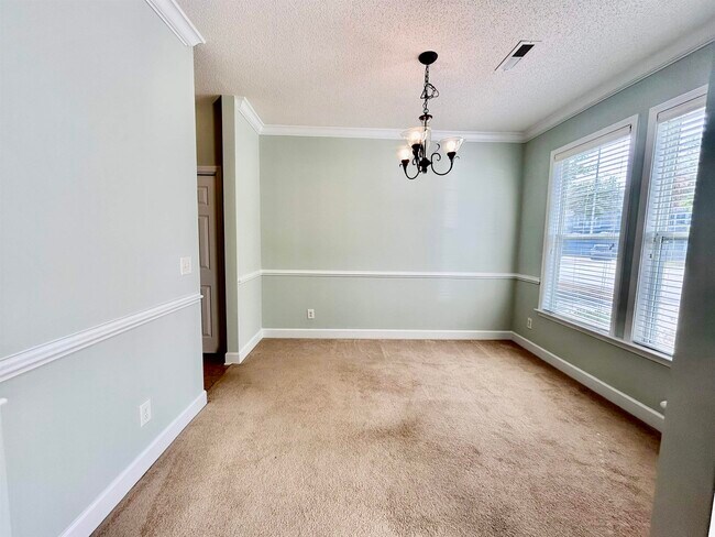 Building Photo - 200 Mossy Stone Ct