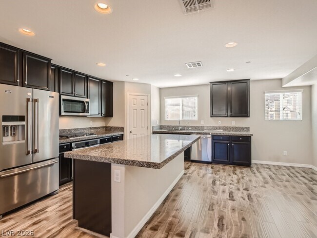 Building Photo - 1525 Spiced Wine Ave