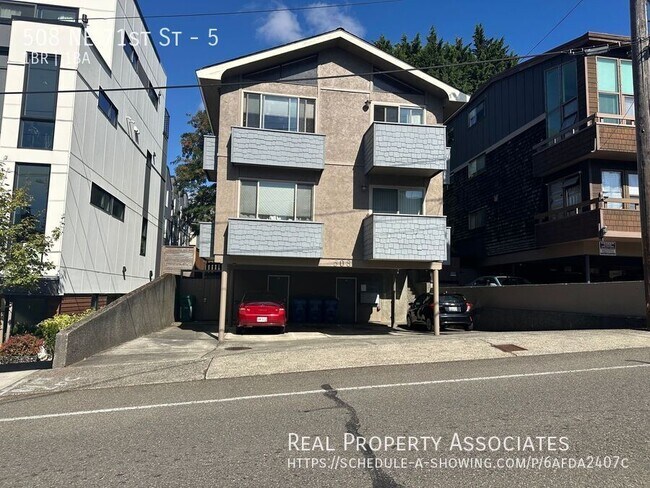 Primary Photo - 508 NE 71st St
