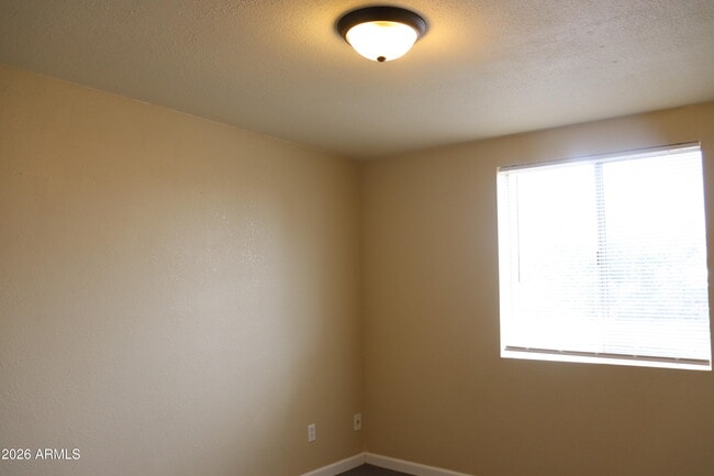 Building Photo - 5122 N Leonardo De Vinci Dr