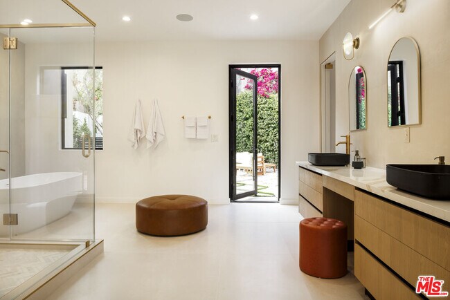 Building Photo - 3755 Camino de la Cumbre