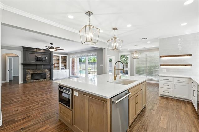Building Photo - 335 Highland Oaks Cir