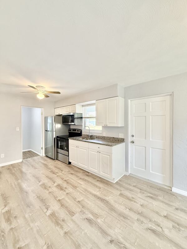 Building Photo - 4091 58th Ave