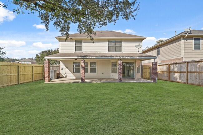 Building Photo - 21619 Knightsbrook Ln