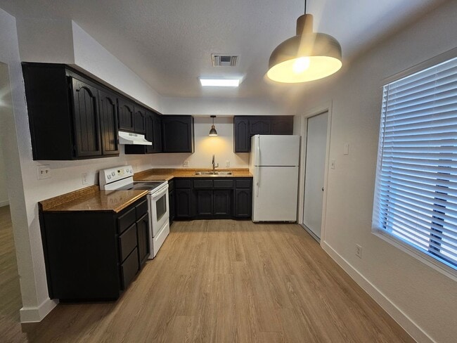 Building Photo - 4532 E Caballero Cir