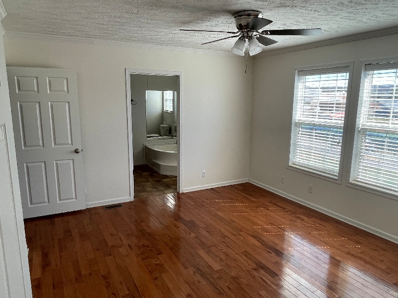 Building Photo - 150 W Dumplin Valley Rd