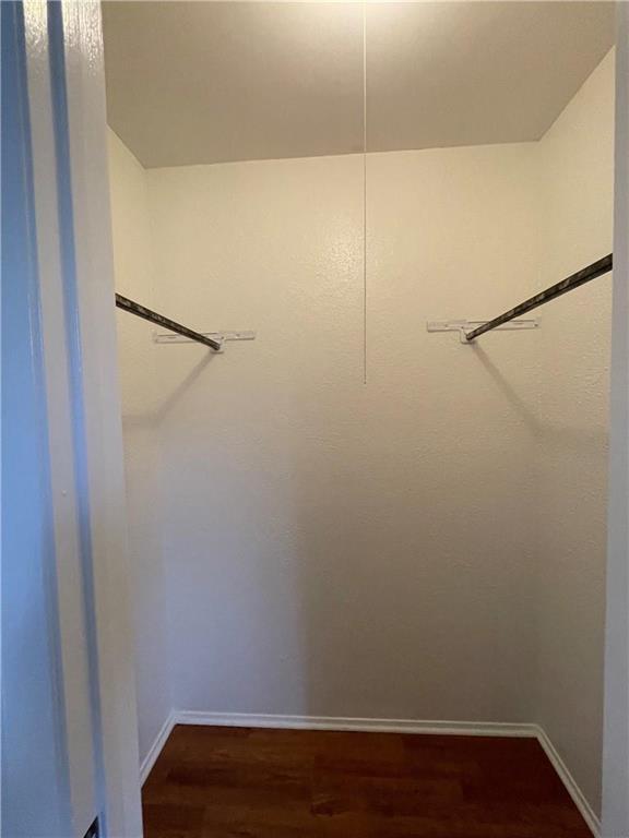 Building Photo - 1911 Heathwood Cir