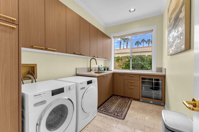 Building Photo - 75273 Spyglass Dr