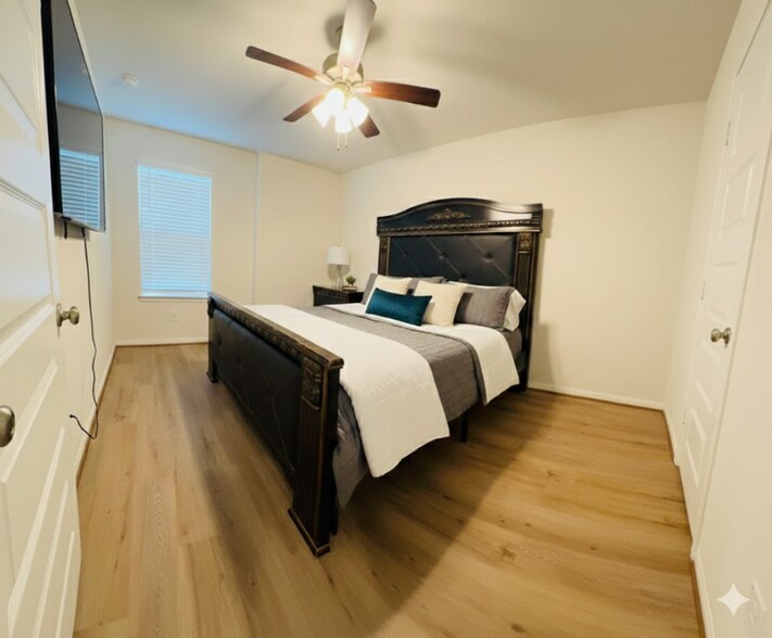 Building Photo - 3314 Dry Creek Dr