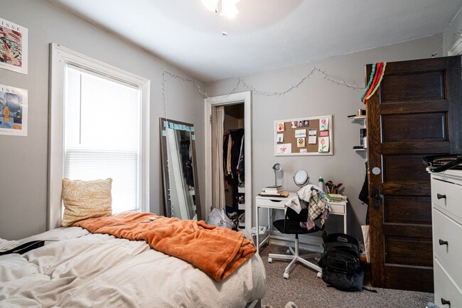 Building Photo - 2971 N Murray Ave