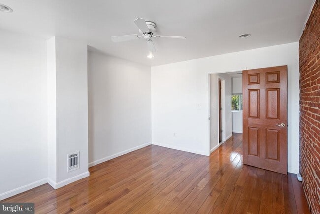 Building Photo - 1004 South Paca St