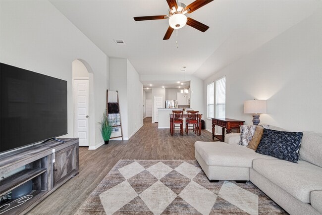 Building Photo - 8006 Barret Travis Ct