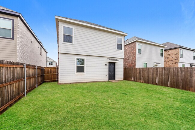 Building Photo - 1412 Ester Ln