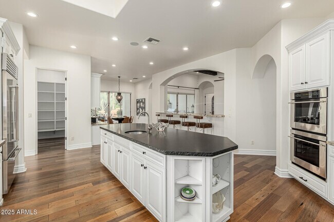 Building Photo - 7002 E Aster Dr