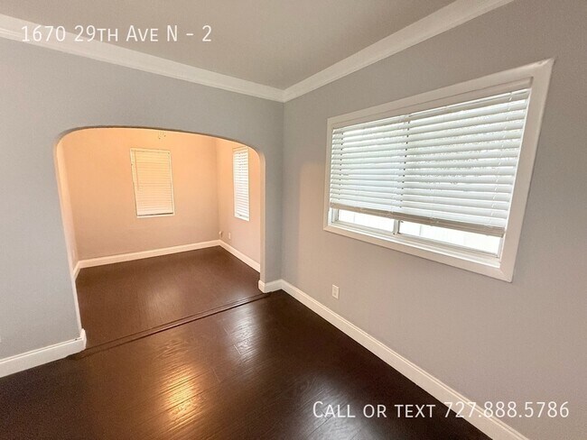 Building Photo - 1670 29th Ave N