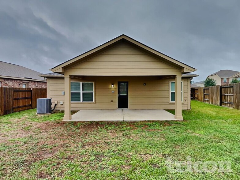 Building Photo - 22719 Klingamans Wy