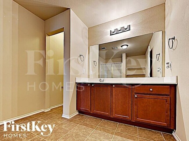 Building Photo - 1413 Waco Turner Dr