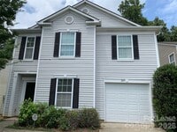 Building Photo - 3015 Meadow Knoll Dr