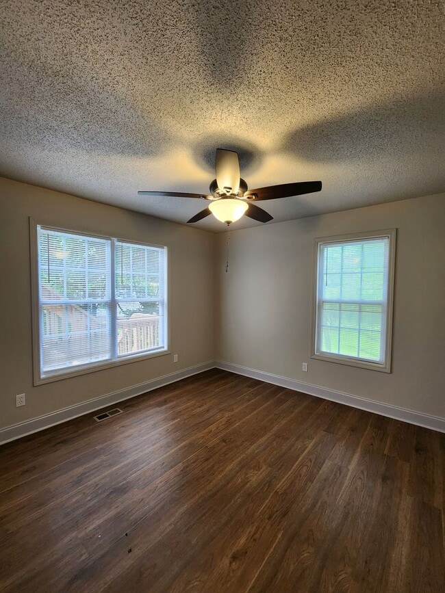 Building Photo - Arden Rental