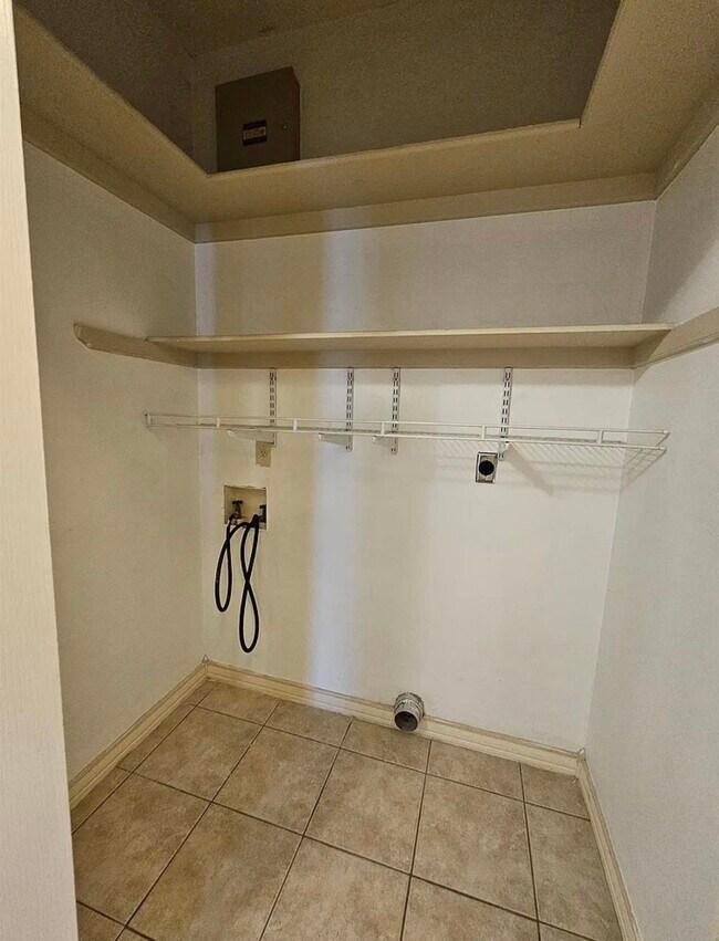 Building Photo - 9804 Cantera Ct
