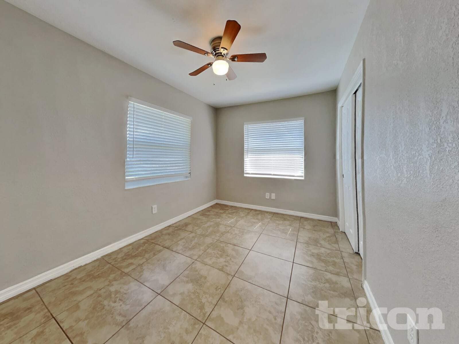 Building Photo - 1253 Jasmine Way