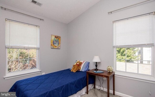 Building Photo - 8800 Community Square Ln