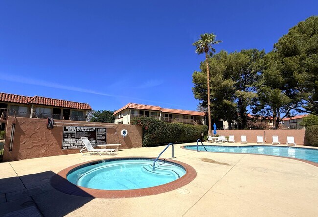 Building Photo - 64281 Spyglass Ave