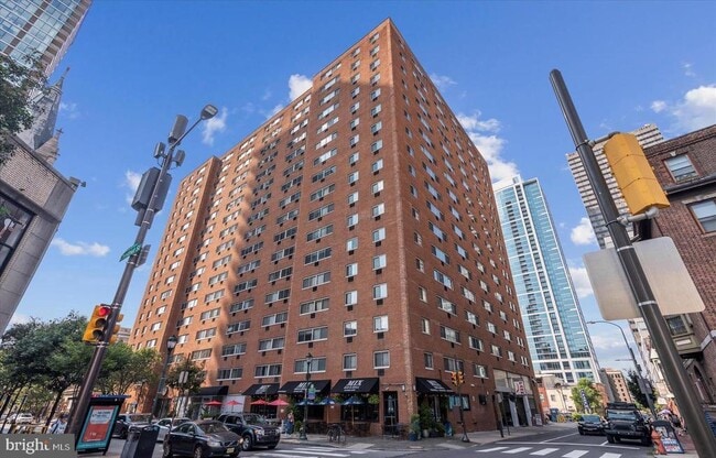 Building Photo - 2101 Chestnut St