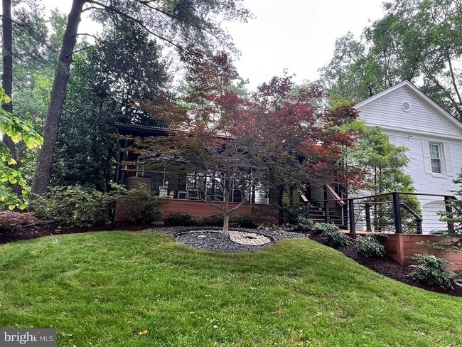 Primary Photo - 929 Farm Haven Dr