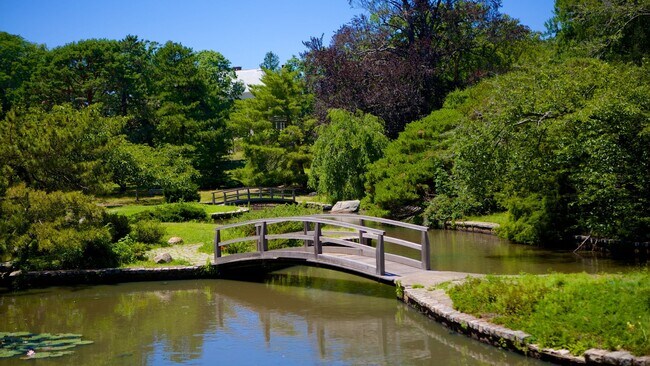 Building Photo - 134 Lenox Ave