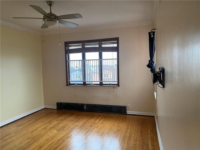 Building Photo - 4210 Surf Ave