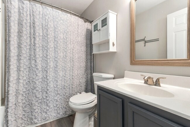 Building Photo - 24615 Patriot Square Dr S