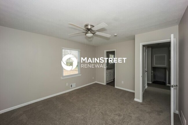 Building Photo - 3 Bedroom Pet-Friendly Home in College Park, GA with Main Street Renewal