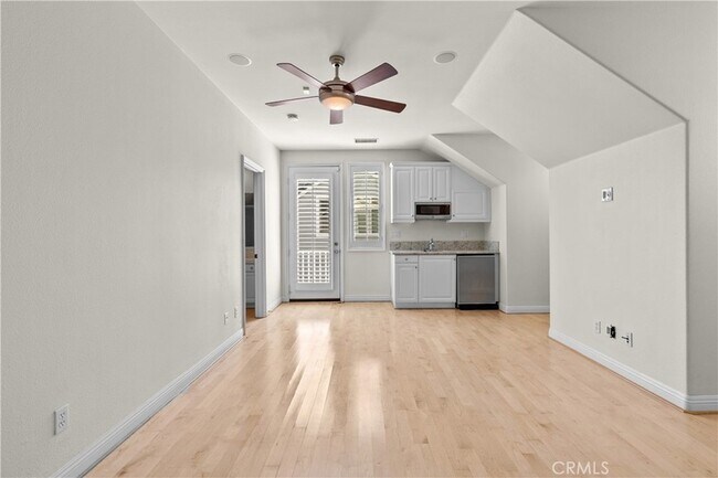 Building Photo - 4132 Prado De Las Cabras