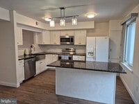 Building Photo - 401 Woodside Cir