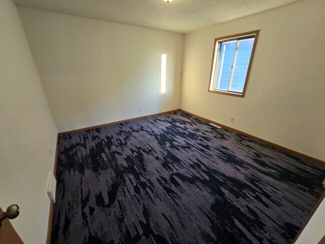 Building Photo - 1310 Court St