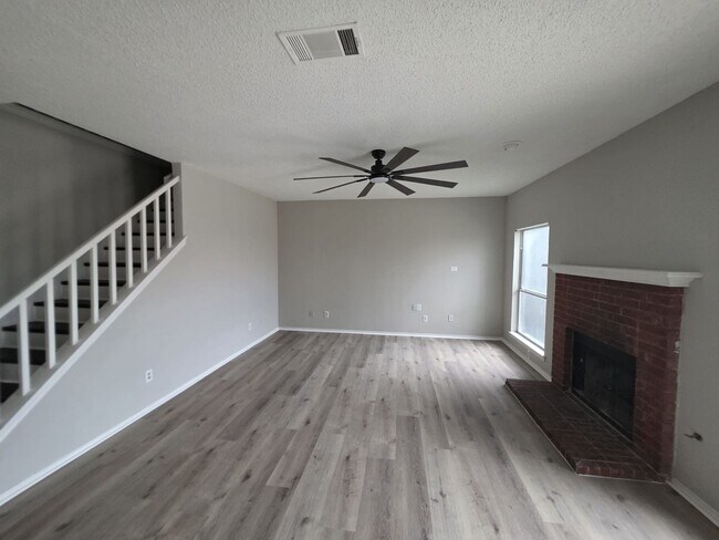 Building Photo - Spacious 4-Bedroom Home with Pool & Spa in...