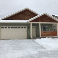 Building Photo - Single Family Home for Rent in Bozeman