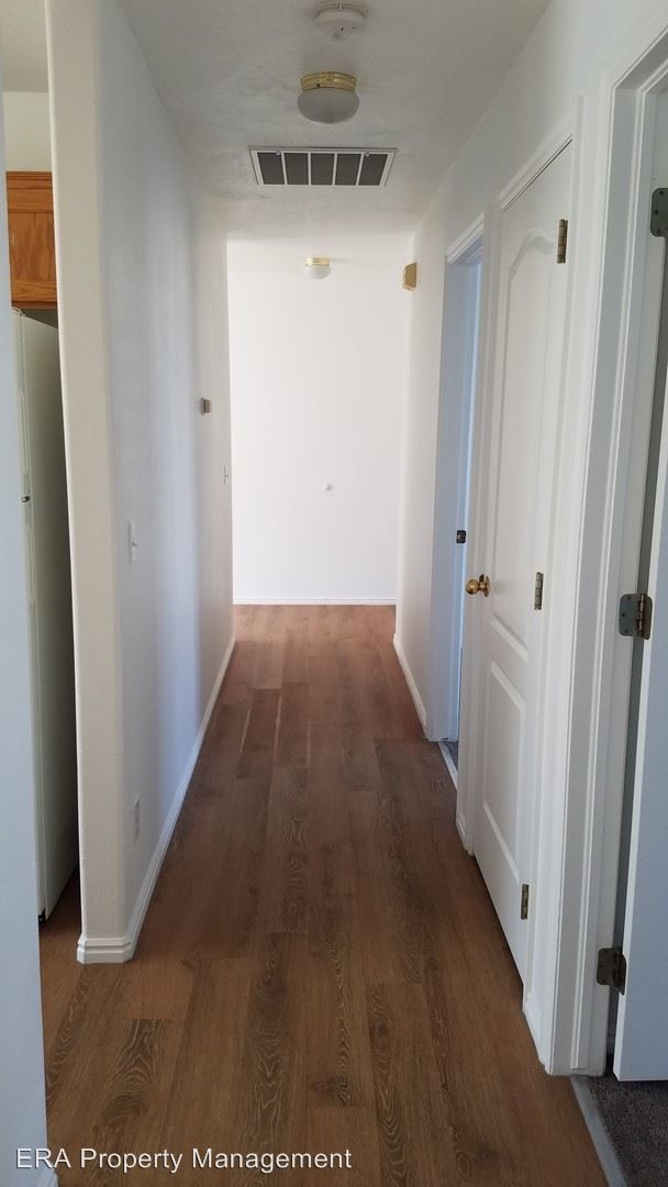 Building Photo - 911 S 170 W