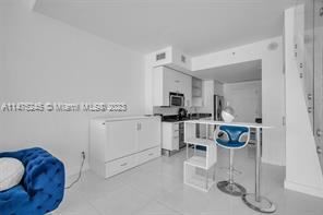 Building Photo - 1 br, 2 bath Condo - Infinity At Brickell