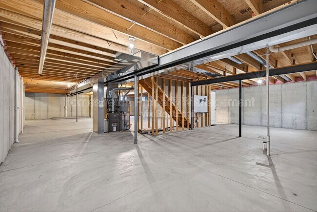 Building Photo - 738 Lost Canyon Blvd