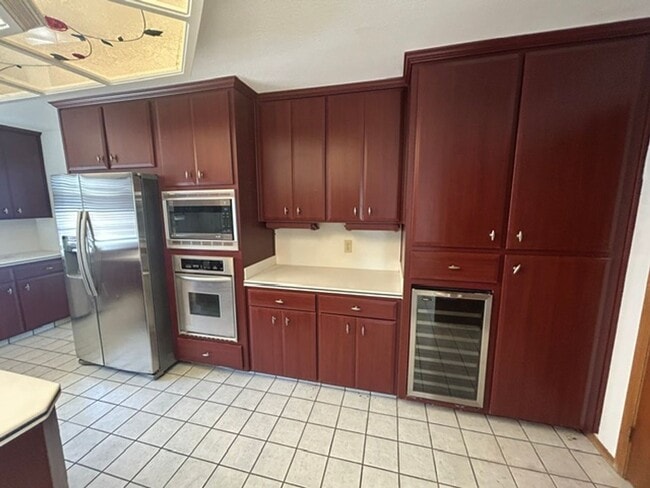 Building Photo - 3 Bedroom 2 Bathroom with a Bonus Room and Pool in the El Diamante School District!