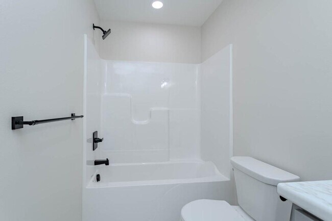 Building Photo - 3504 Green Pastures Ln