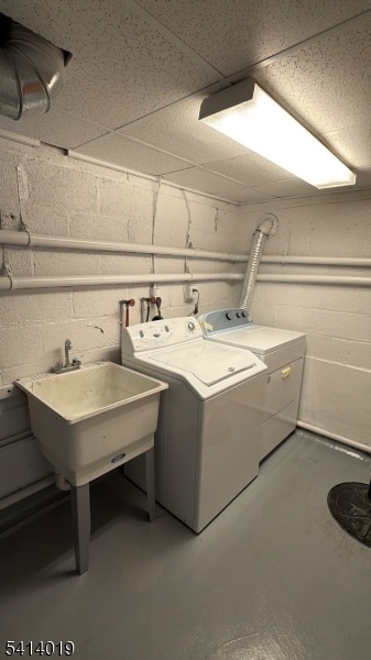 Building Photo - 7 Center Grove Rd