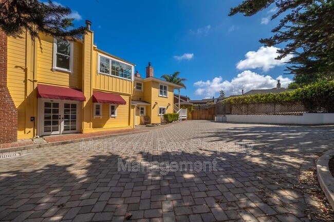 Primary Photo - 225 Central Ave