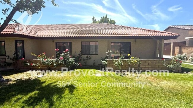 Building Photo - 19240 Cottonwood Dr