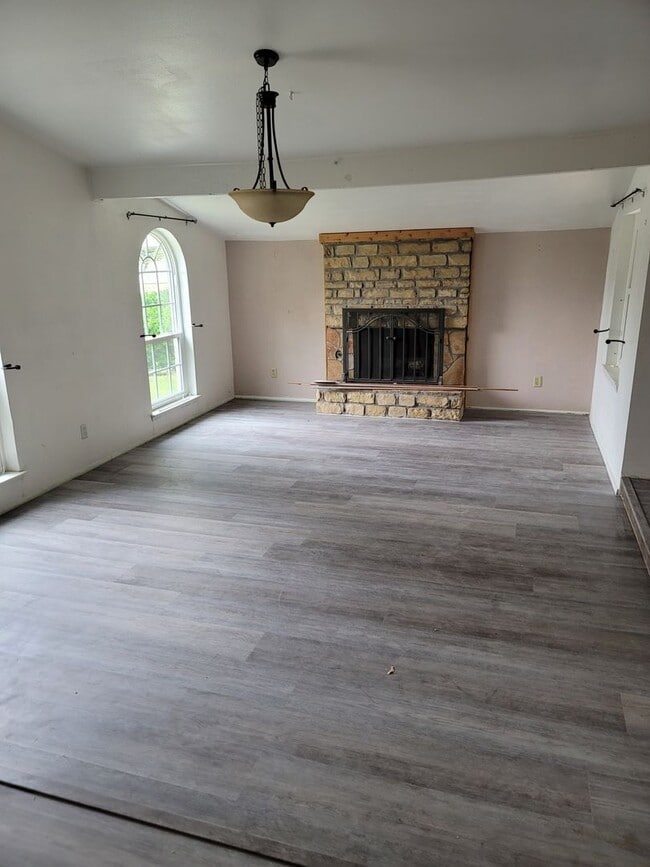 Building Photo - 2902 Echo Ct